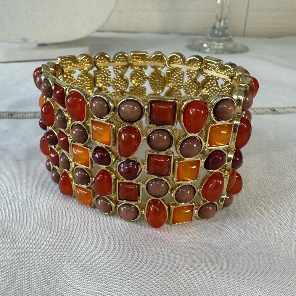 Large neutral cream colors stretch bracelets
